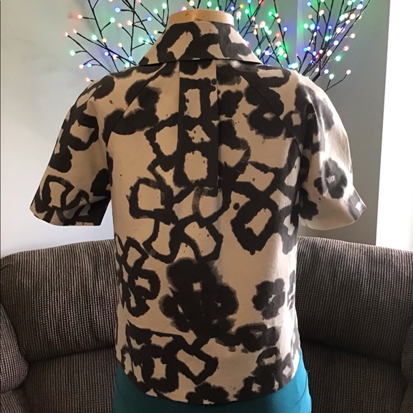 Simply Vera Vera Wang Jacket Size S Velvet Hanger Included 👗 - Picture 4 of 9